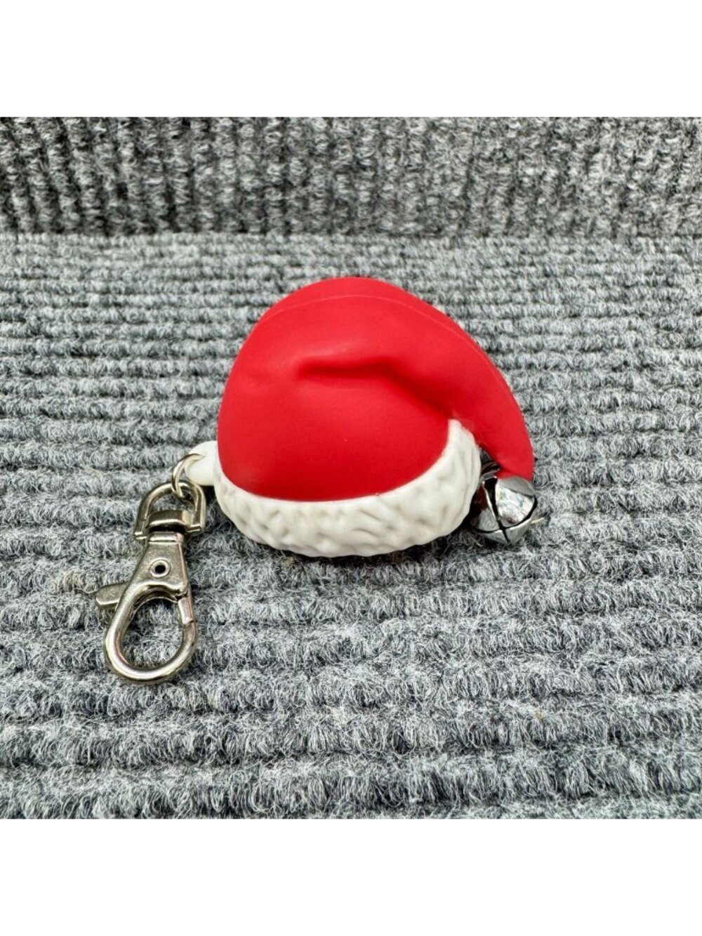 Bath & Body Works Santa Clause Hat w/ Bell PocketBac Sanitizer Holder Keychain - Picture 2 of 5